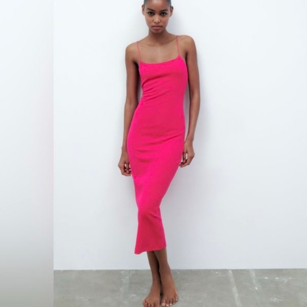 Zara Pink Bodycon Midi Dress with Sweetheart Neckline